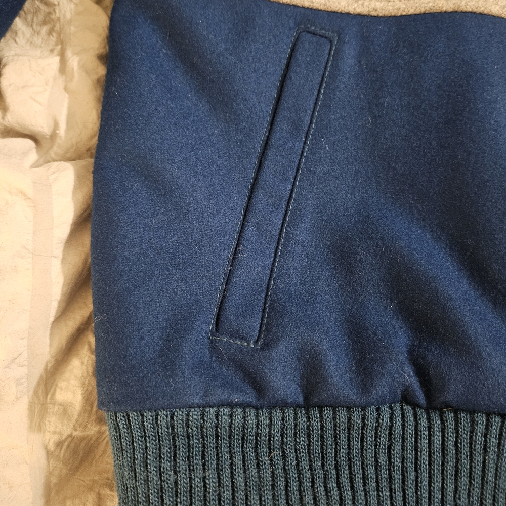 Pendleton Navy And Beige Patterned Zip-Up Wool Ja… - image 3